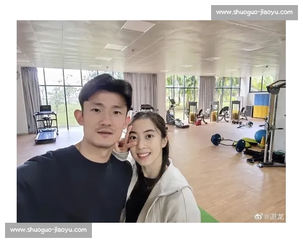 巅峰对决谌龙与乔纳坦赛场智慧力量全面较量羽坛经典之战技术心理终极博弈